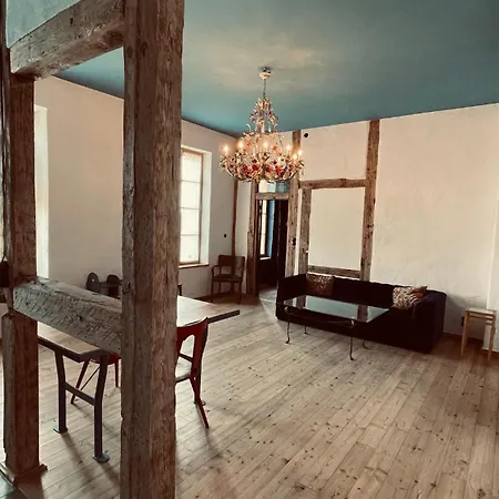 Der Pfeil - Gutshaus Bueckling * Rambin